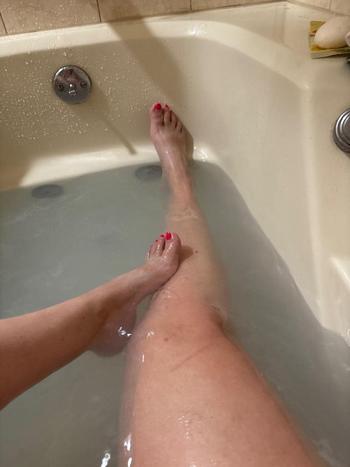 LIBRARIAN, 34  female escort, Central Jersey