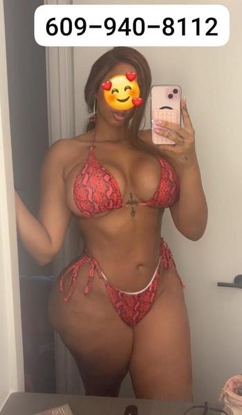 908-382-4335, 24  female escort, Central Jersey