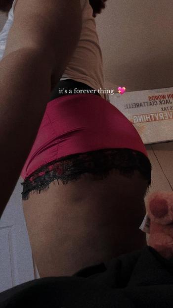 Juicyy, 24  female escort, Central Jersey